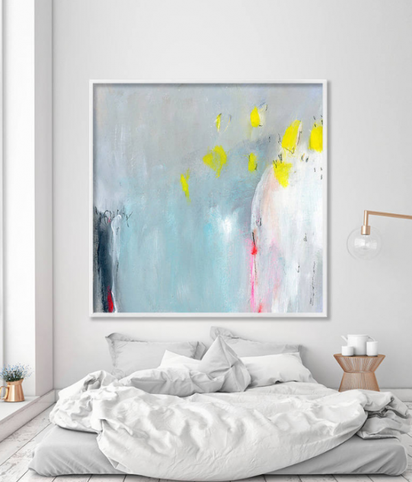 Dinding dengan lukisan abstrak